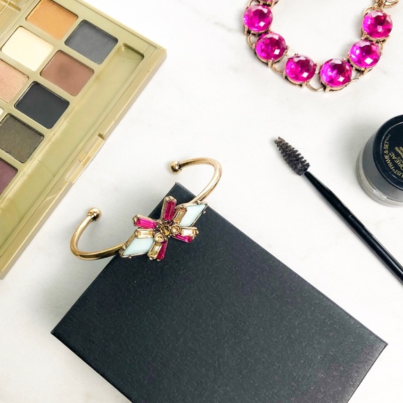 Mint and magenta cuff bracelet - Picture 4 of 5